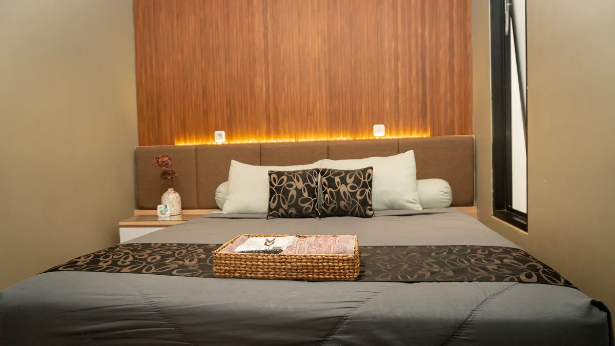 Private sanctuary kamar Java - penginapan tenang di pusat kota Jember